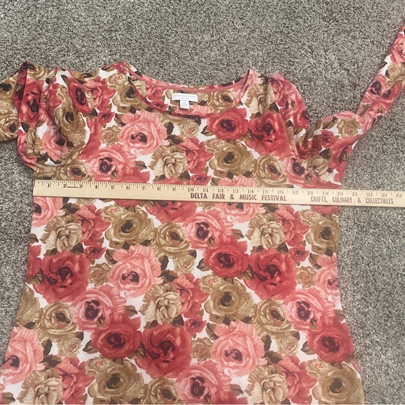 Women’s Charter Club Petite Medium Knit Shirt Long Sleeve Pink Roses Flowers - Picture 6 of 8